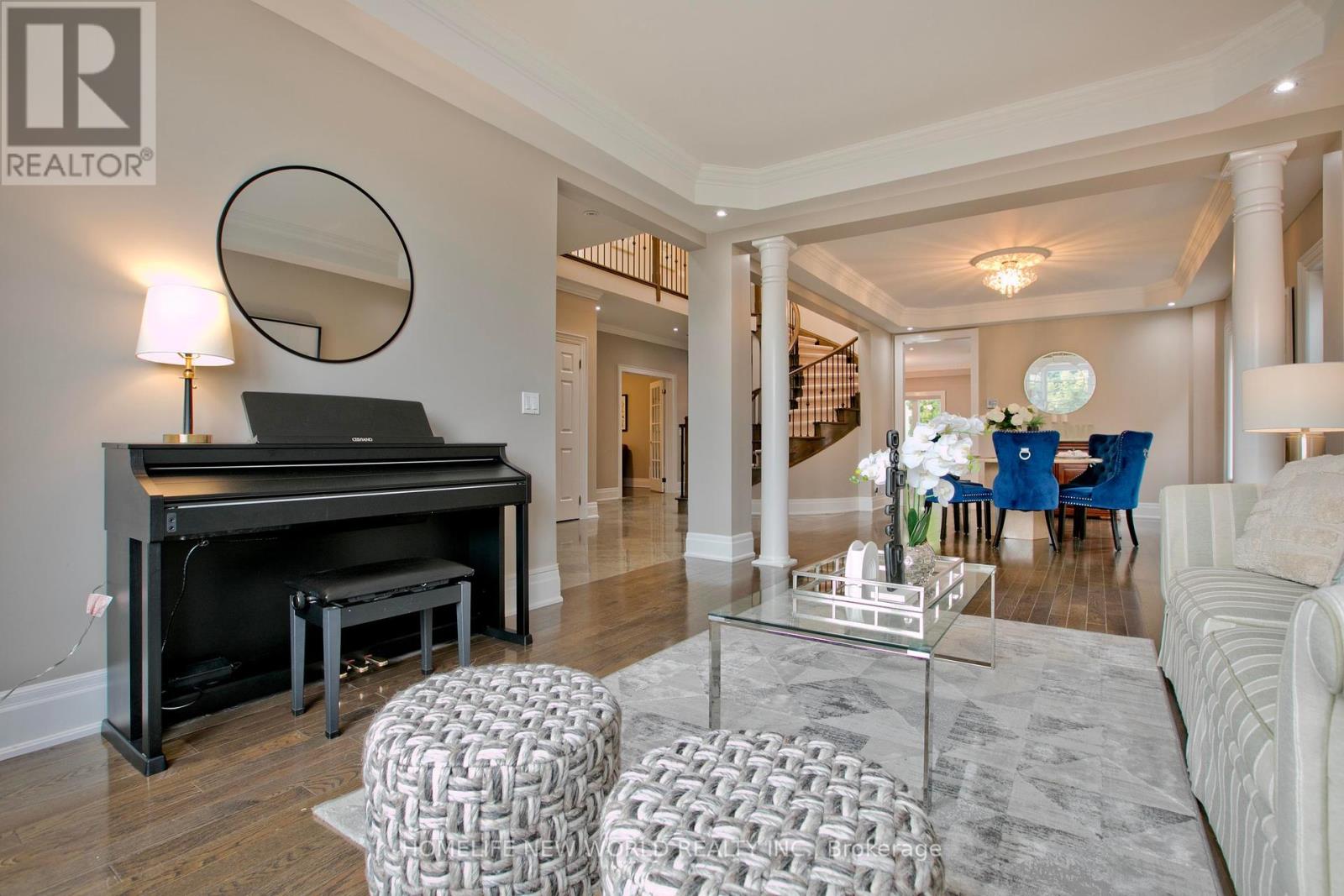 Photo 30 of 64 Clarendon Drive, Richmond Hill ON