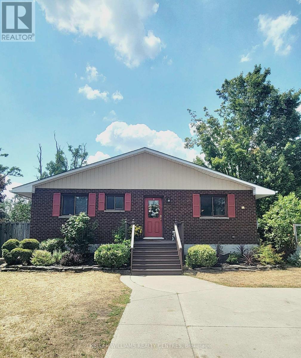 Photo 1 of 121 Queen Street, Kawartha Lakes ON