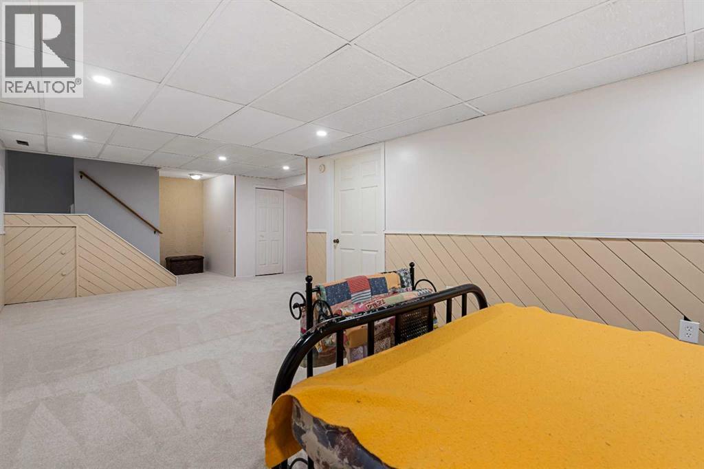 Single Family House for Sale in   Berwick Crescent NW Beddington Heights Calgary 