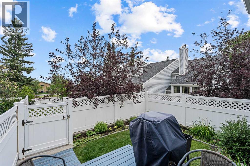 Single Family House for Sale in   Berwick Crescent NW Beddington Heights Calgary 