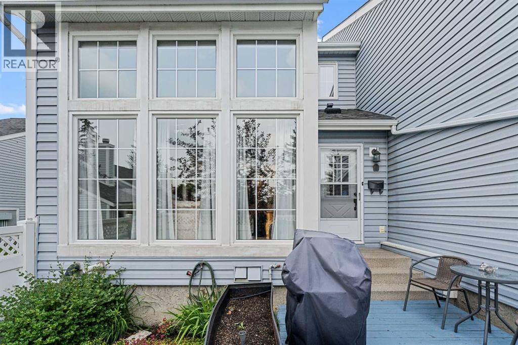 Single Family House for Sale in   Berwick Crescent NW Beddington Heights Calgary 