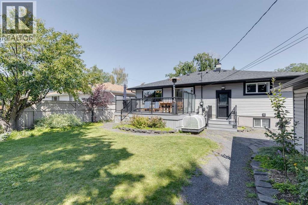 Single Family House Bungalow for Sale in  Spruce Bank Crescent SW Spruce Cliff Calgary 
