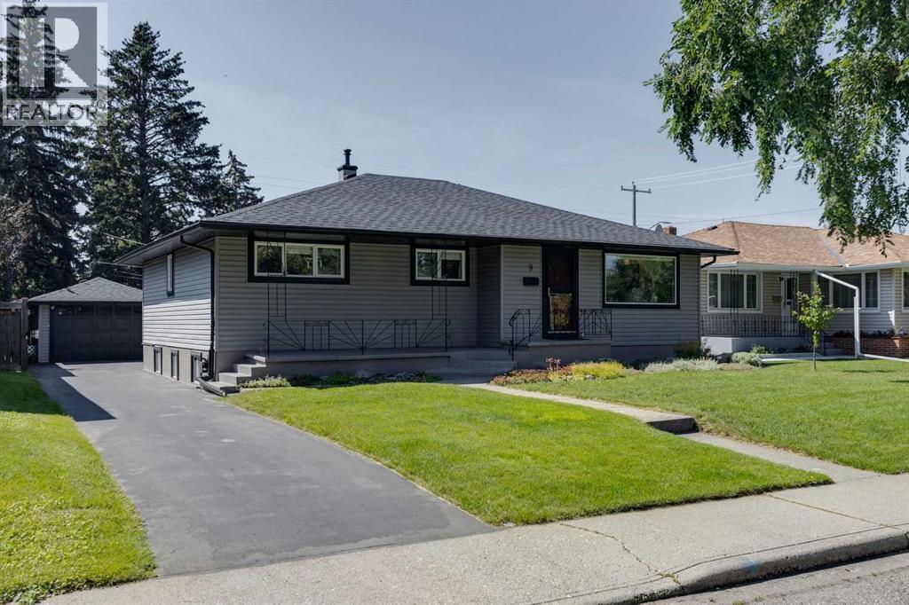 Single Family House Bungalow for Sale in  Spruce Bank Crescent SW Spruce Cliff Calgary 