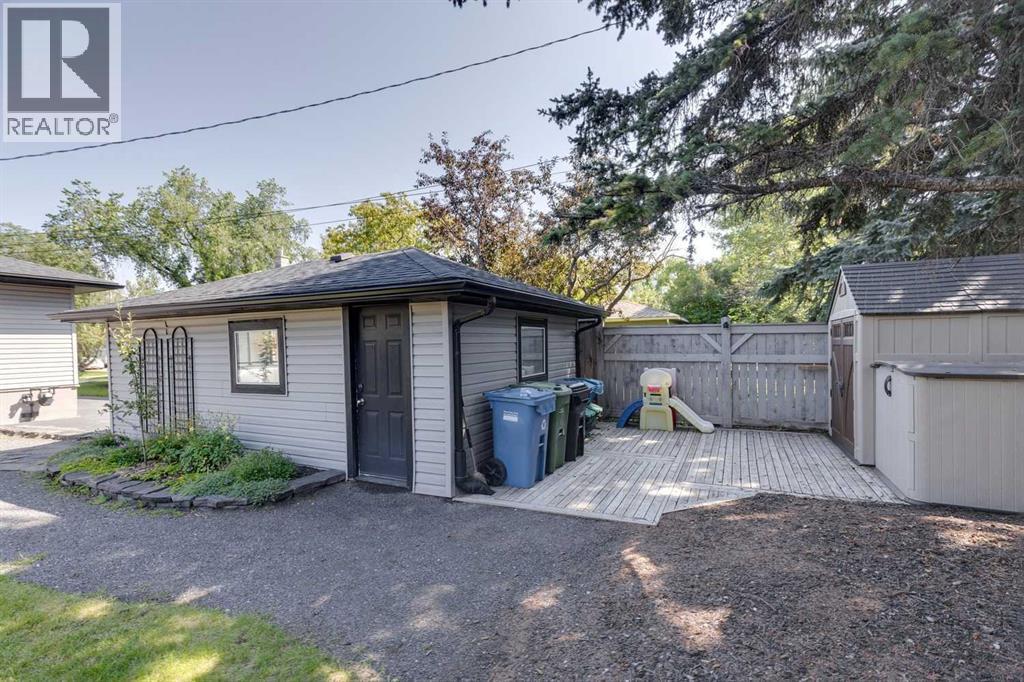 Single Family House Bungalow for Sale in  Spruce Bank Crescent SW Spruce Cliff Calgary 