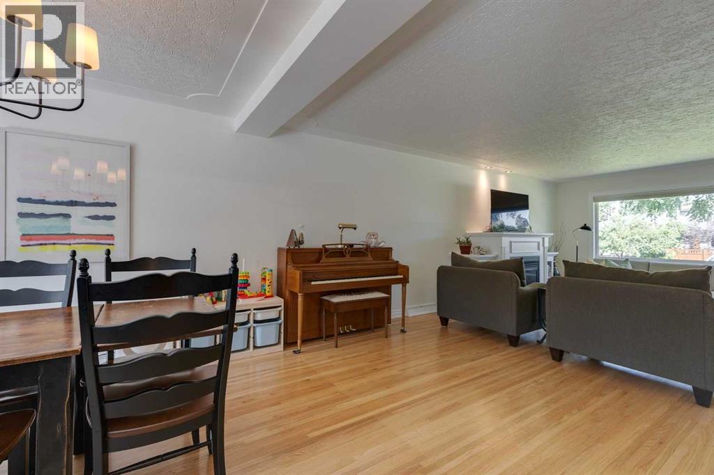 Single Family House Bungalow for Sale in  Spruce Bank Crescent SW Spruce Cliff Calgary 