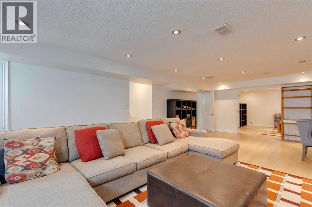 Single Family House Bungalow for Sale in  Spruce Bank Crescent SW Spruce Cliff Calgary 