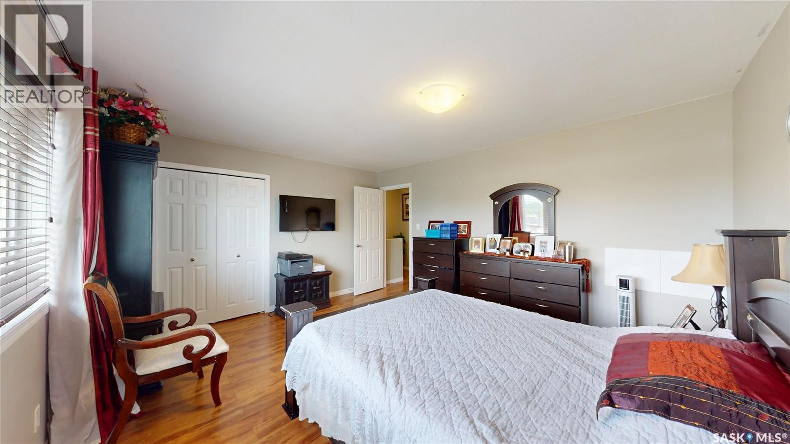 Photo 13 of 710 Weldon Avenue, Saskatoon SK