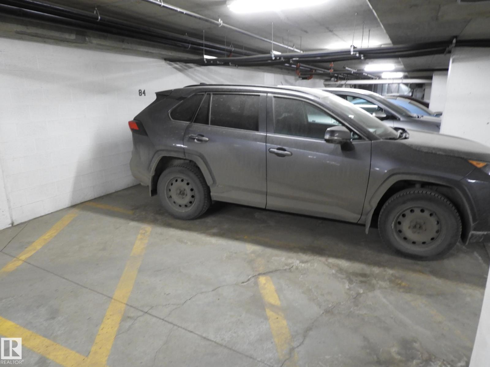 Photo 18 of 110 2510 109 St Nw, Edmonton AB