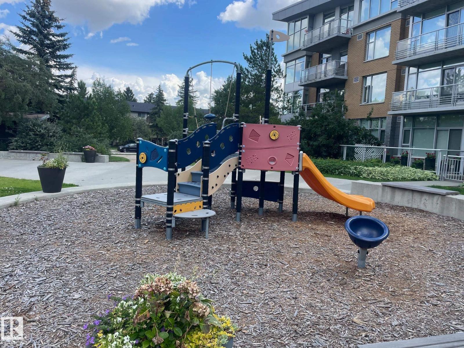 Photo 1 of 110 2510 109 St Nw, Edmonton AB