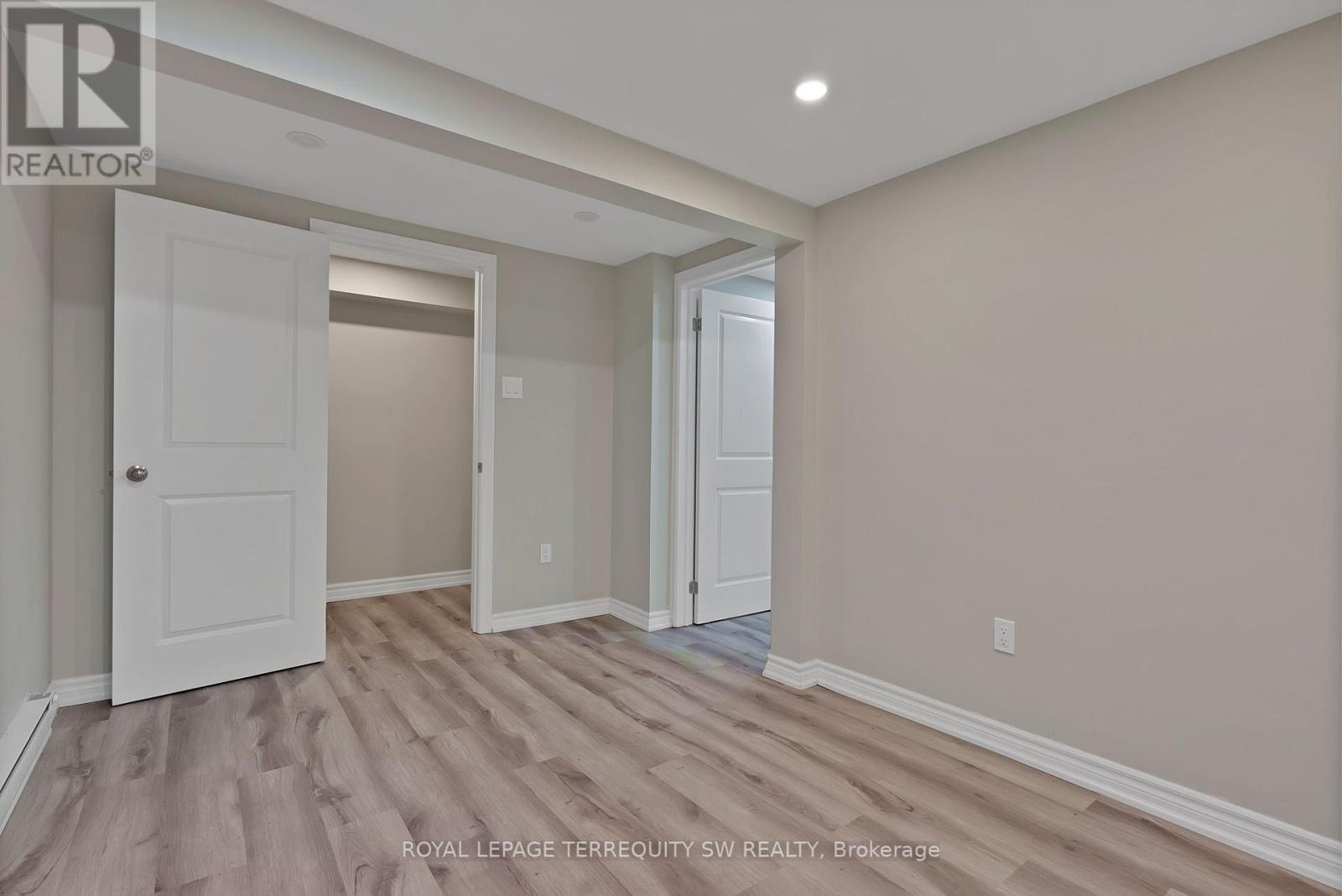 Photo 29 of 158 Woody Vine Way, Toronto ON
