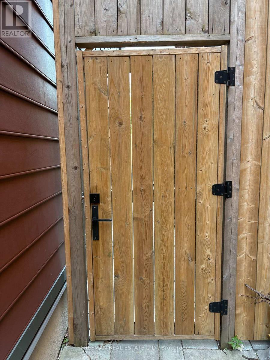 Photo 12 of Basement Unit 534 Clinton Street, Toronto ON