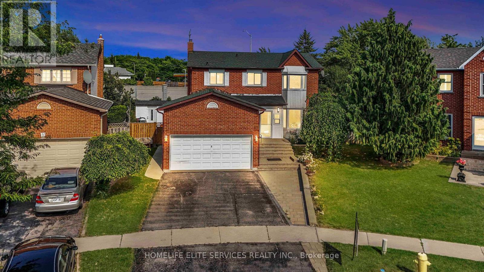Photo 1 of 13 Atkinson Court, Ajax ON