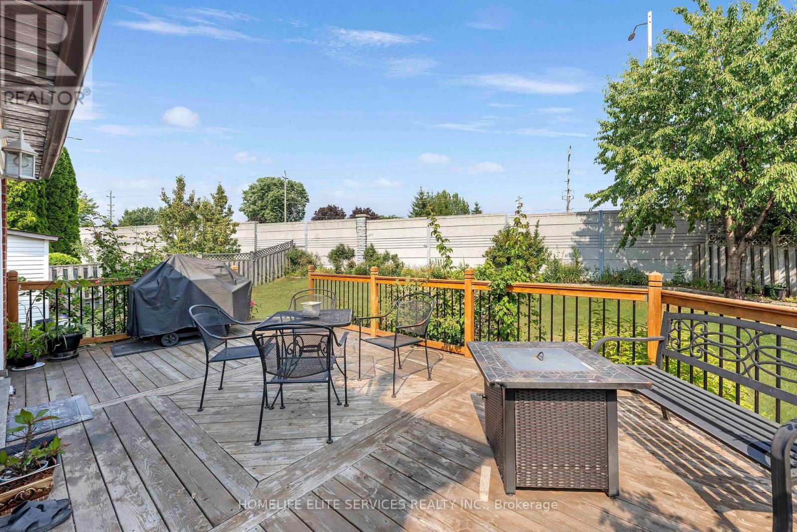 Photo 46 of 13 Atkinson Court, Ajax ON