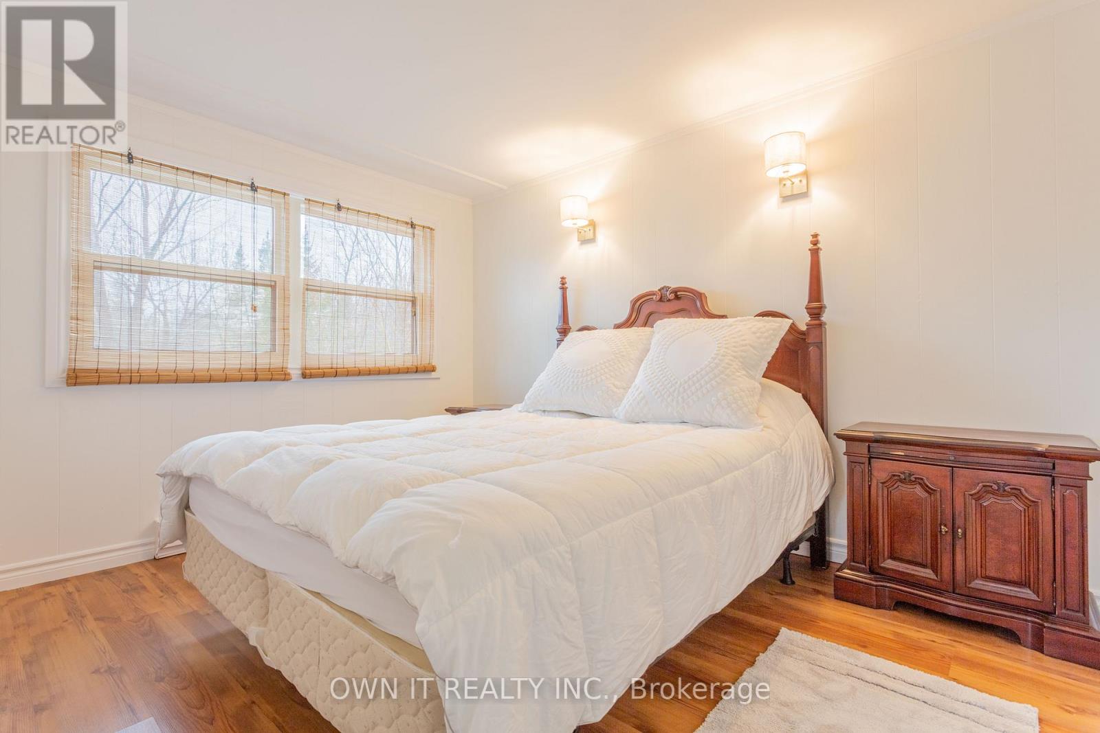 Photo 24 of 648 10th Line, Innisfil ON