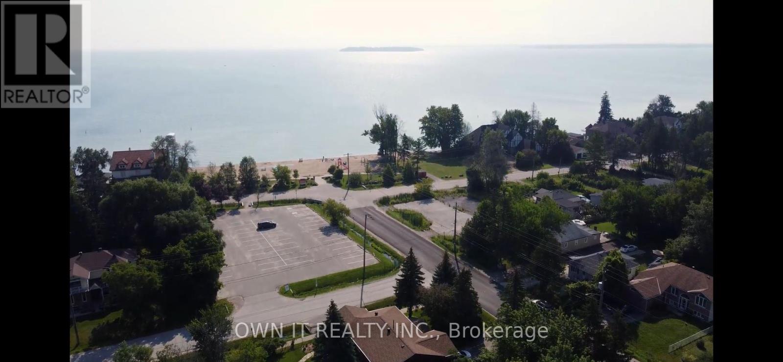 Photo 32 of 648 10th Line, Innisfil ON