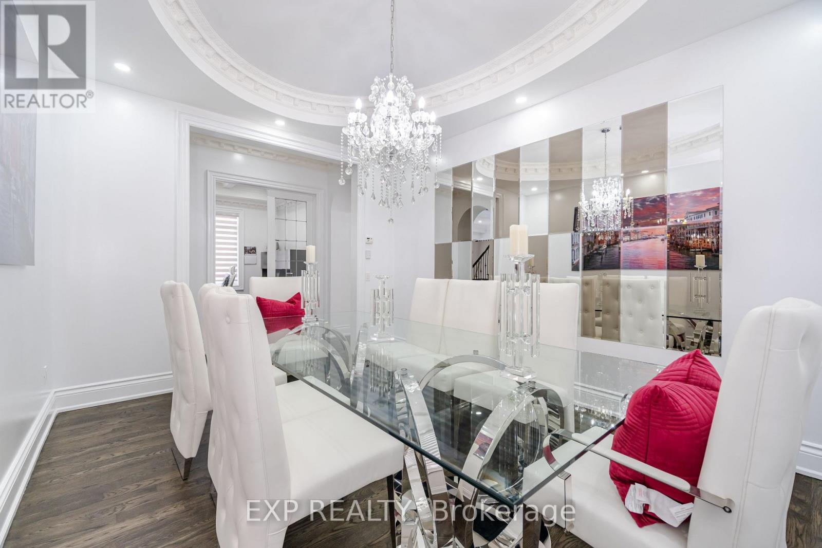 Photo 10 of 190 Torrey Pines Road, Vaughan ON
