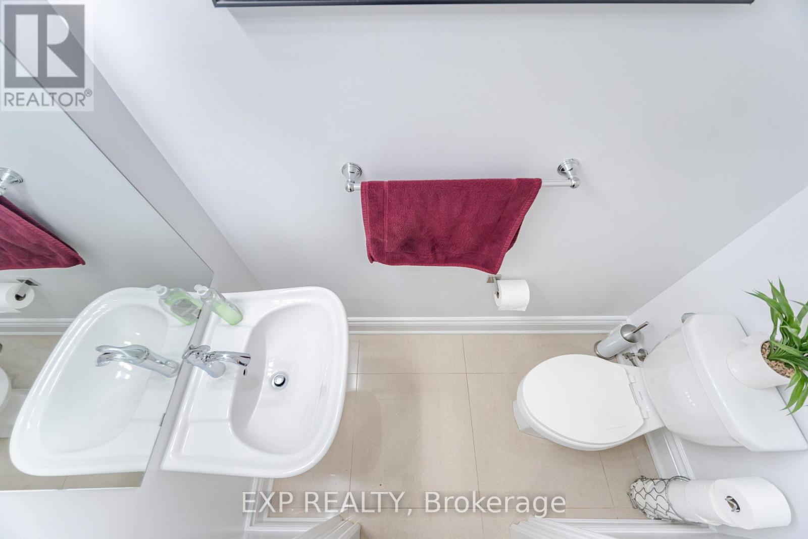 Photo 18 of 190 Torrey Pines Road, Vaughan ON
