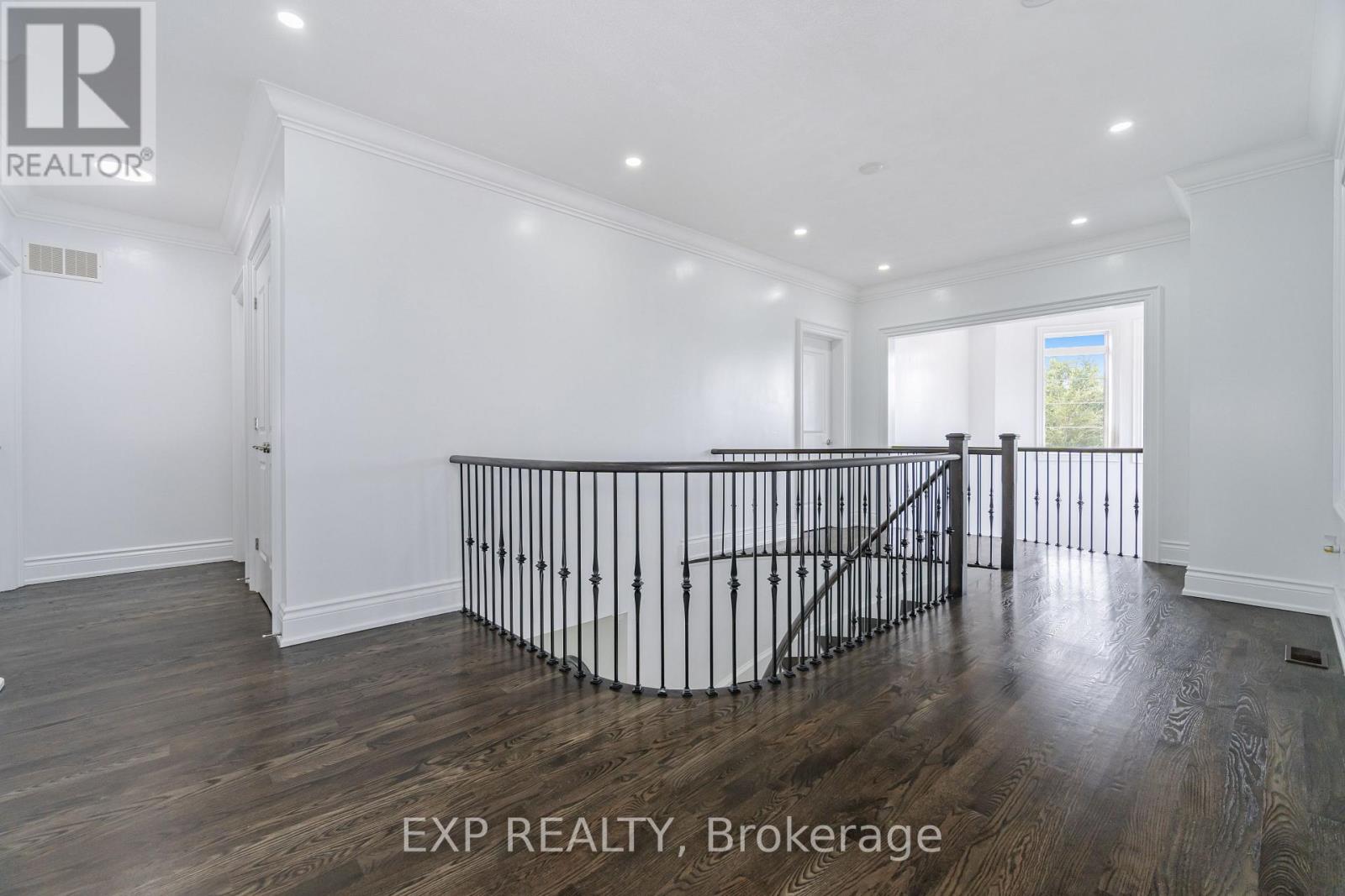 Photo 21 of 190 Torrey Pines Road, Vaughan ON