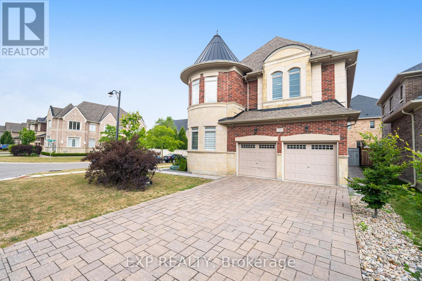 Photo 3 of 190 Torrey Pines Road, Vaughan ON