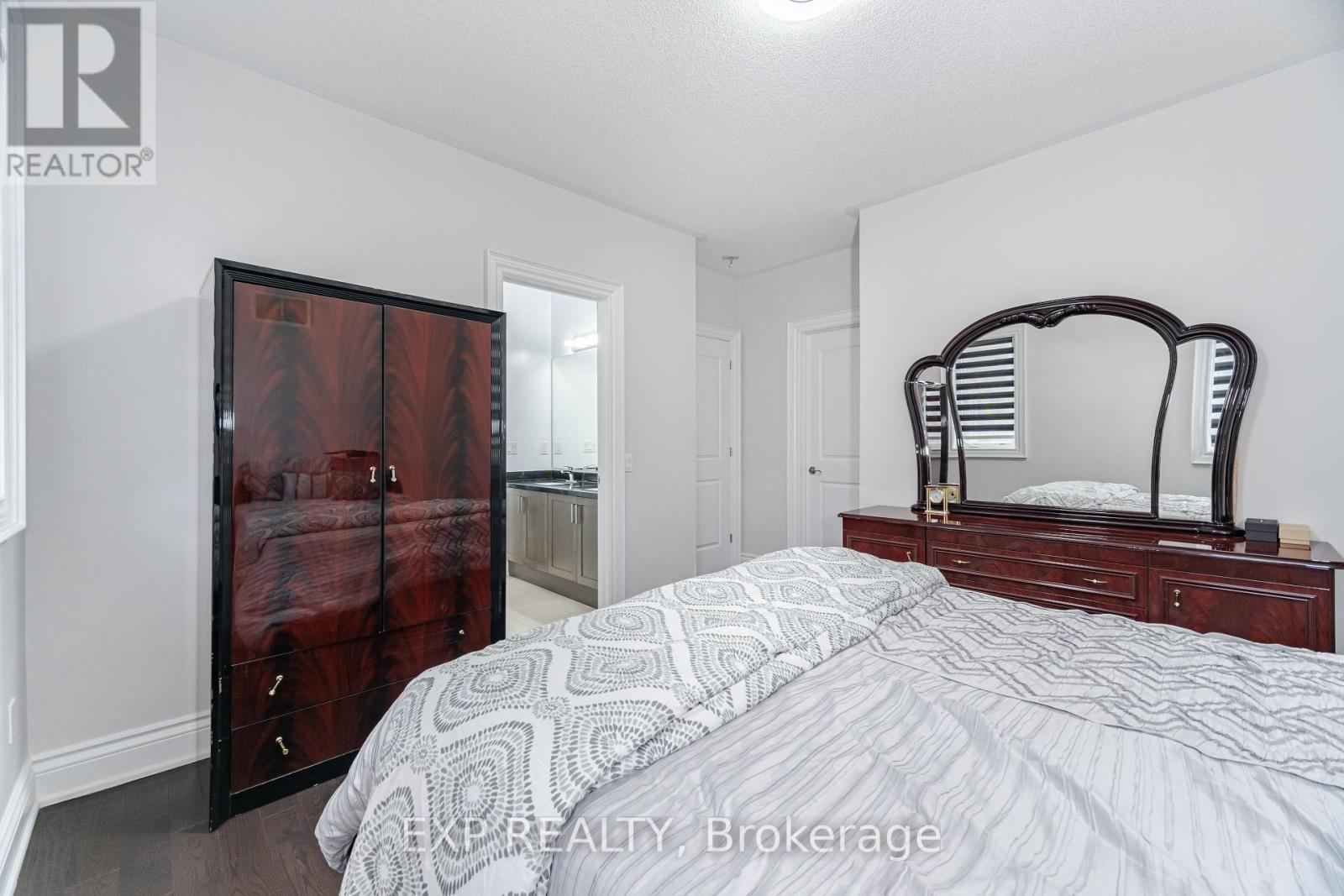 Photo 31 of 190 Torrey Pines Road, Vaughan ON