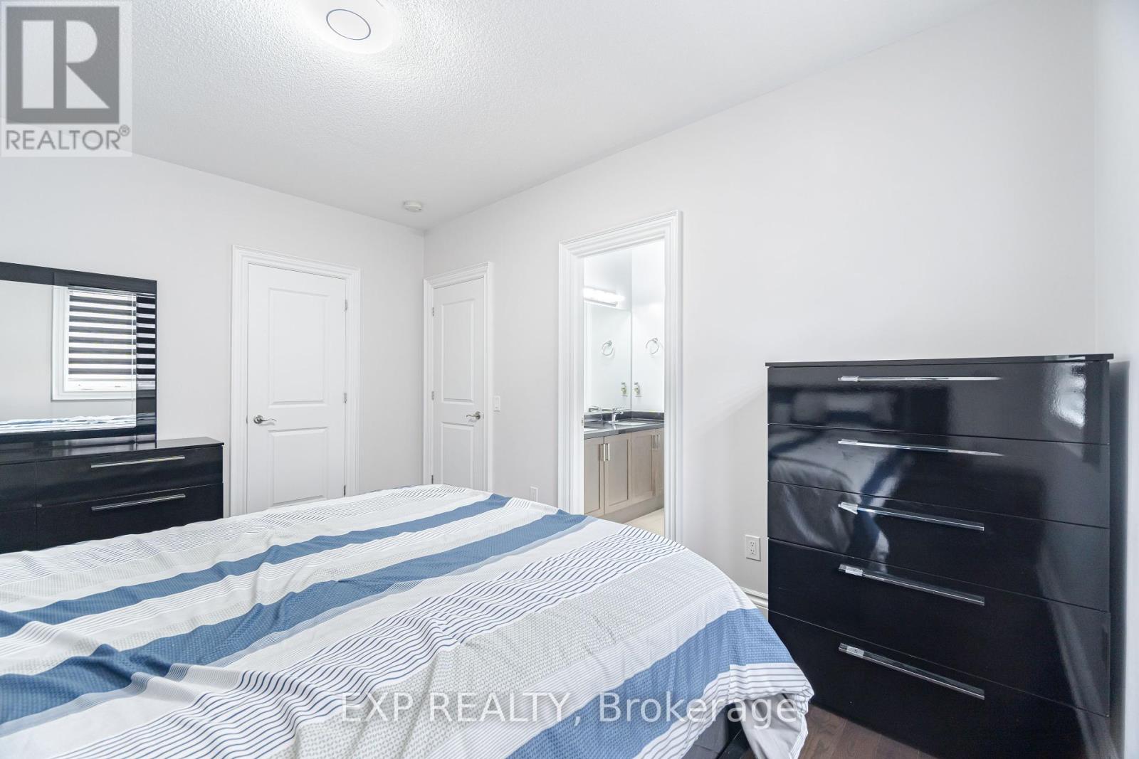 Photo 35 of 190 Torrey Pines Road, Vaughan ON