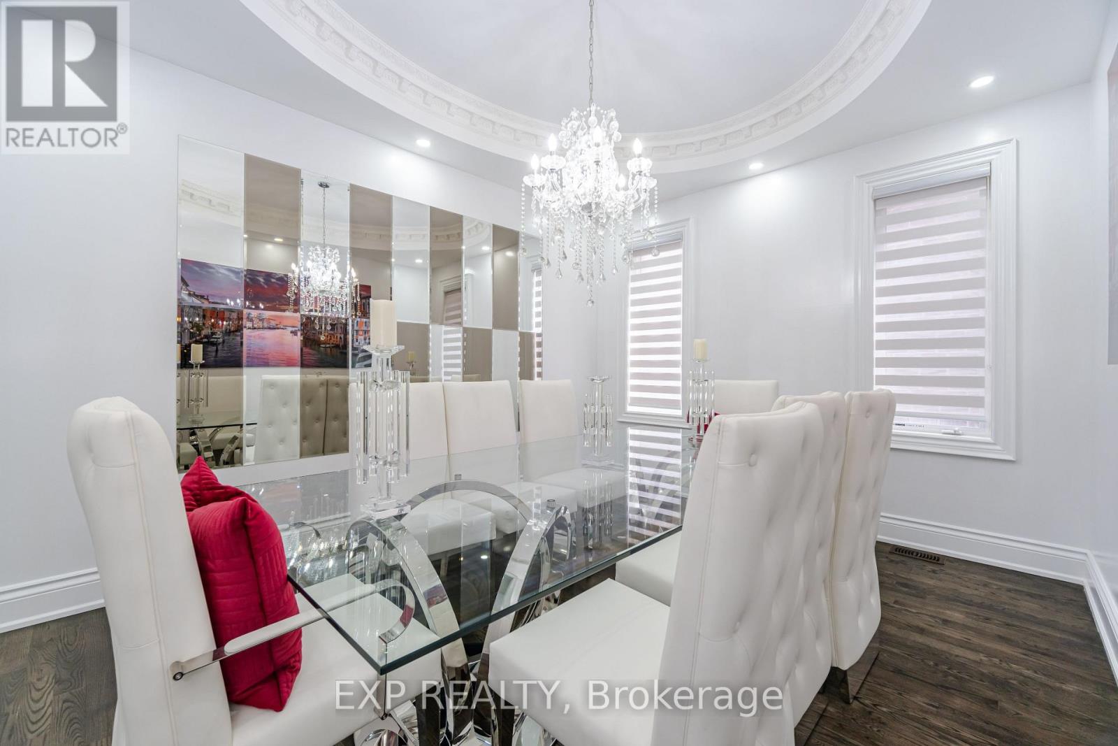 Photo 9 of 190 Torrey Pines Road, Vaughan ON
