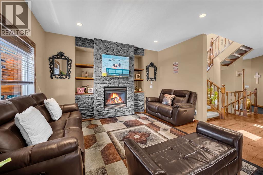 Photo 7 of 1011 Kings Heights Road Se, Airdrie AB
