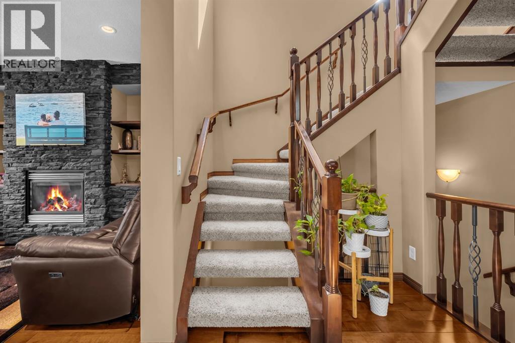 Photo 5 of 1011 Kings Heights Road Se, Airdrie AB