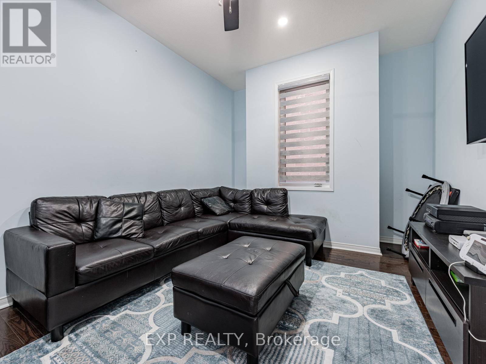Photo 30 of 53 Fred Young Drive, Toronto ON