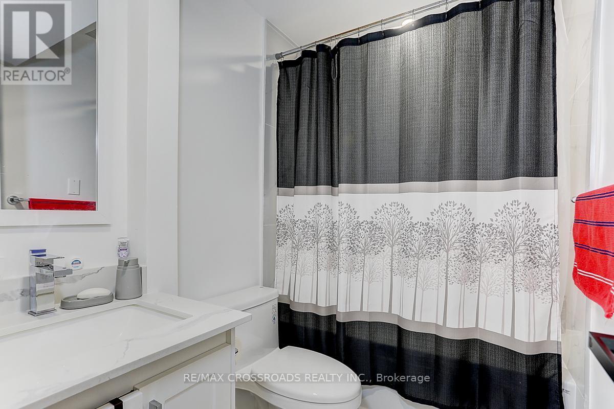 Photo 44 of 125 Green Bush Crescent, Vaughan ON