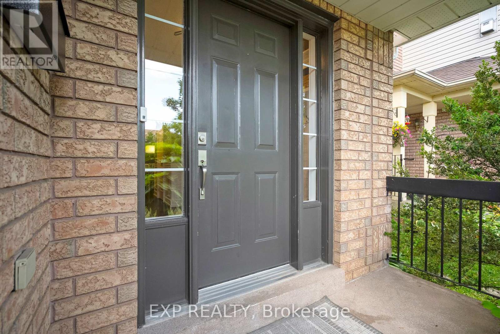 Photo 38 of 132 Harnesworth Crescent, Hamilton ON