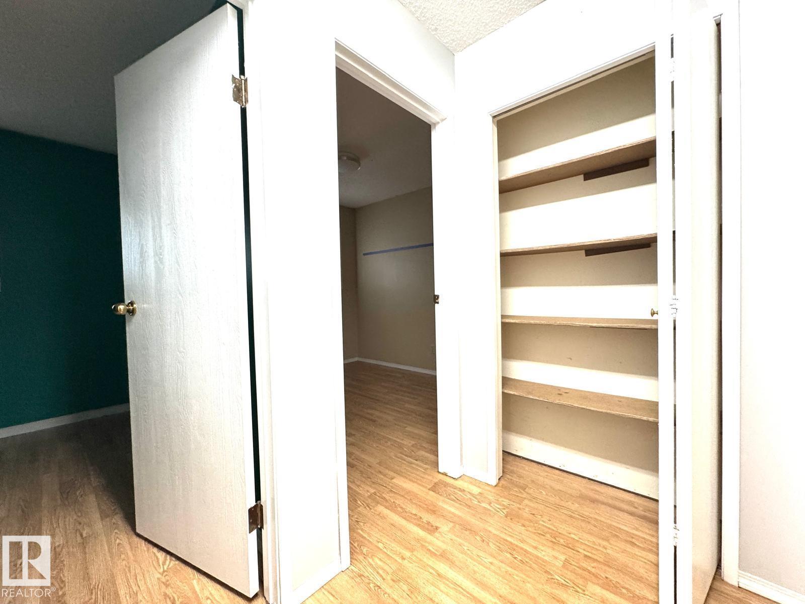 Photo 1 of 9220 172 St Nw, Edmonton AB