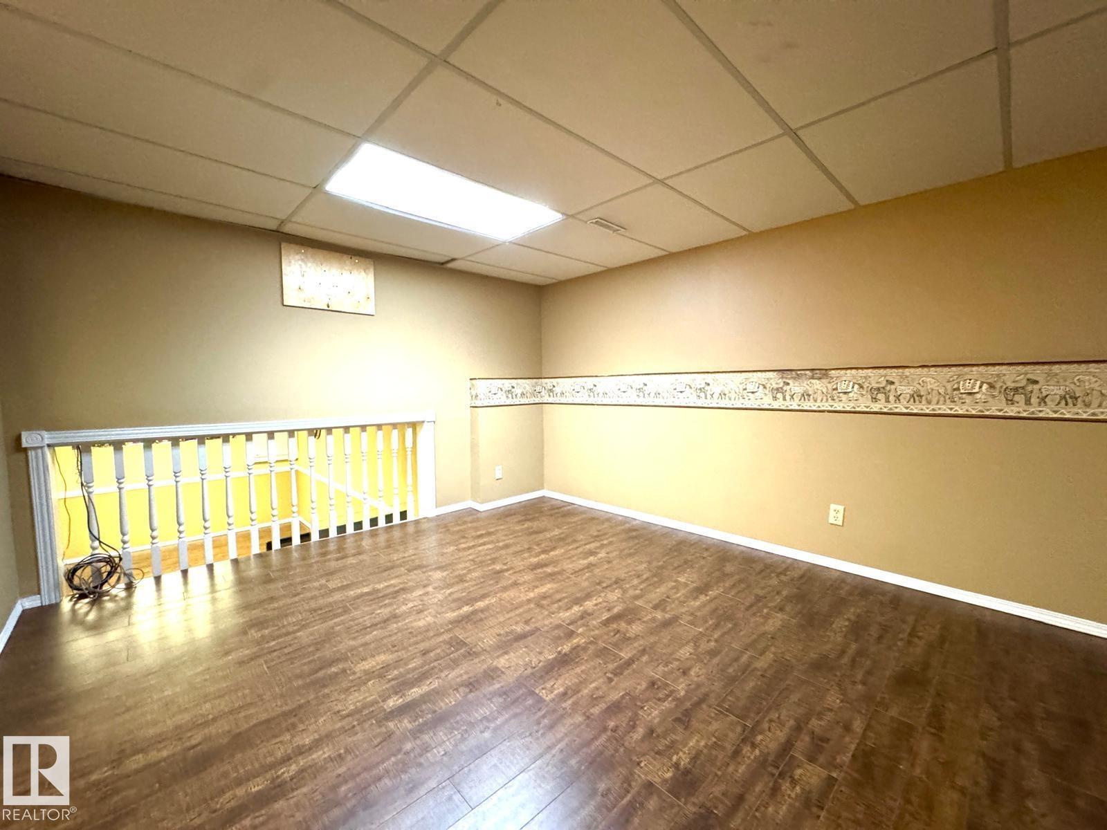 Photo 20 of 9220 172 St Nw, Edmonton AB