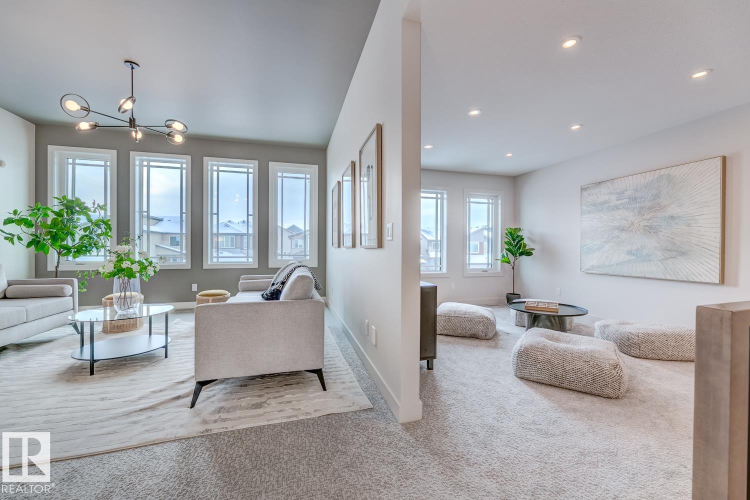Photo 4 of 6038 Crawford Dr Sw, Edmonton AB