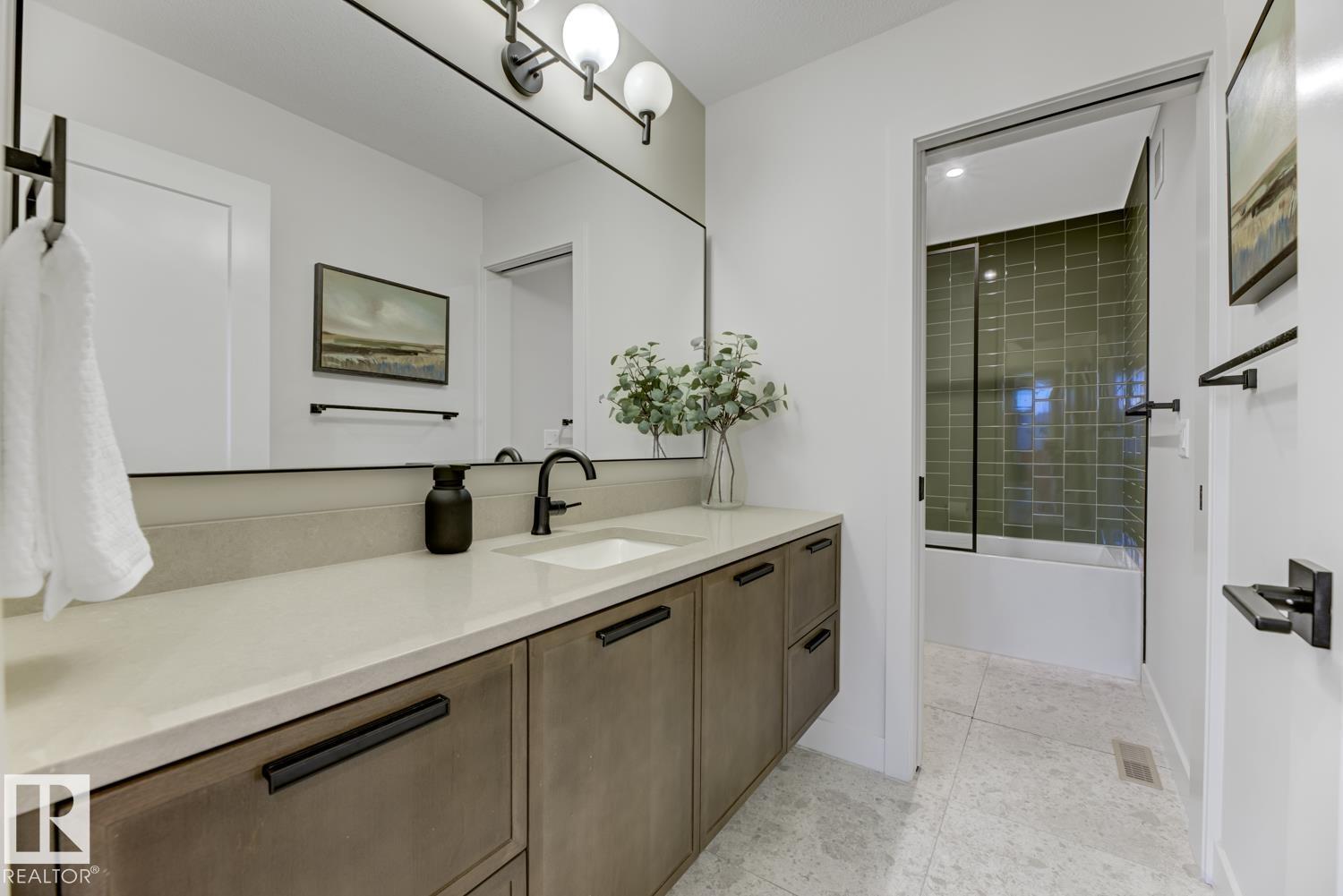Photo 34 of 6038 Crawford Dr Sw, Edmonton AB