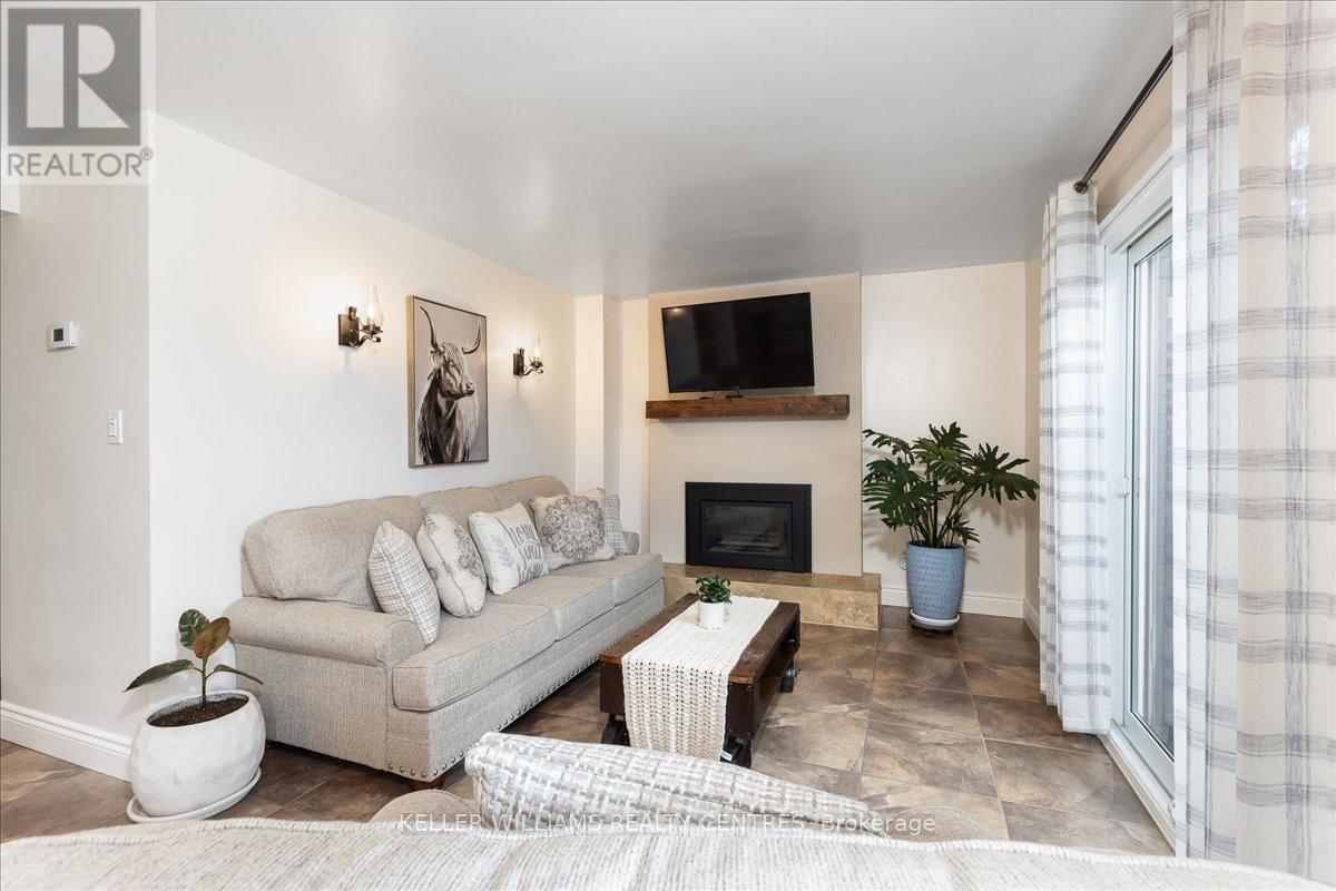 Photo 13 of 875 Knotwood Court, Whitby ON