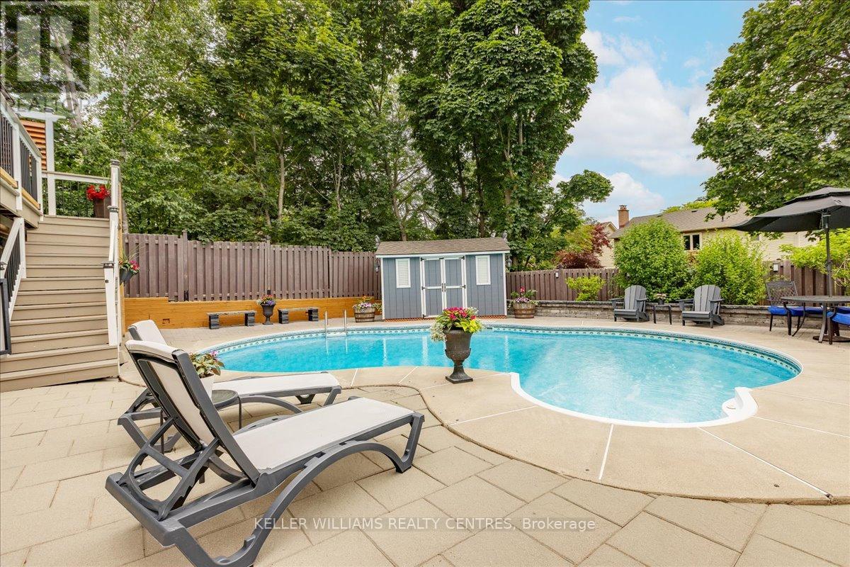 Photo 24 of 875 Knotwood Court, Whitby ON