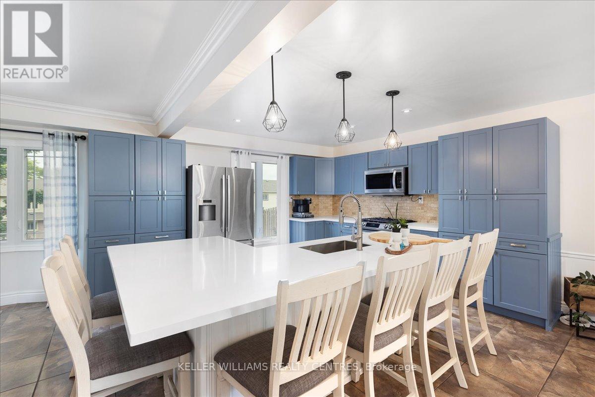 Photo 9 of 875 Knotwood Court, Whitby ON