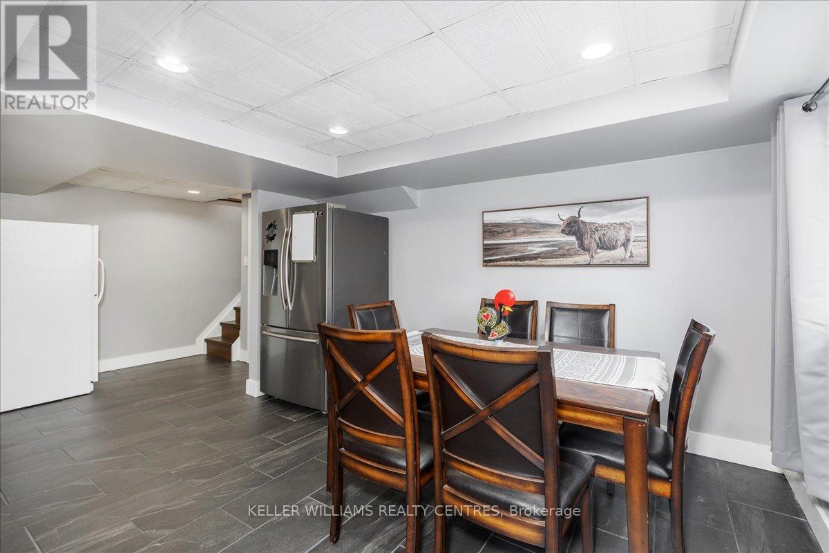 Photo 21 of 875 Knotwood Court, Whitby ON