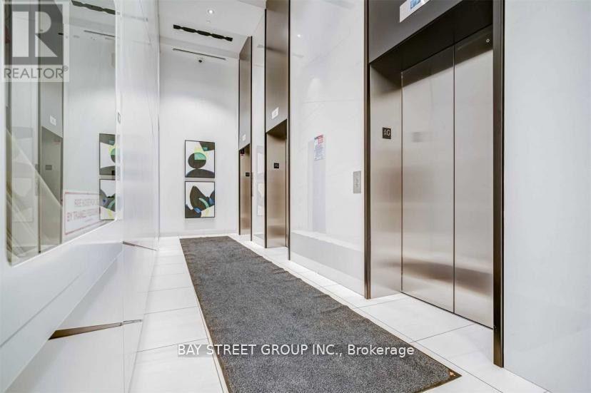Photo 15 of 2511 159 Wellesley Street E, Toronto ON