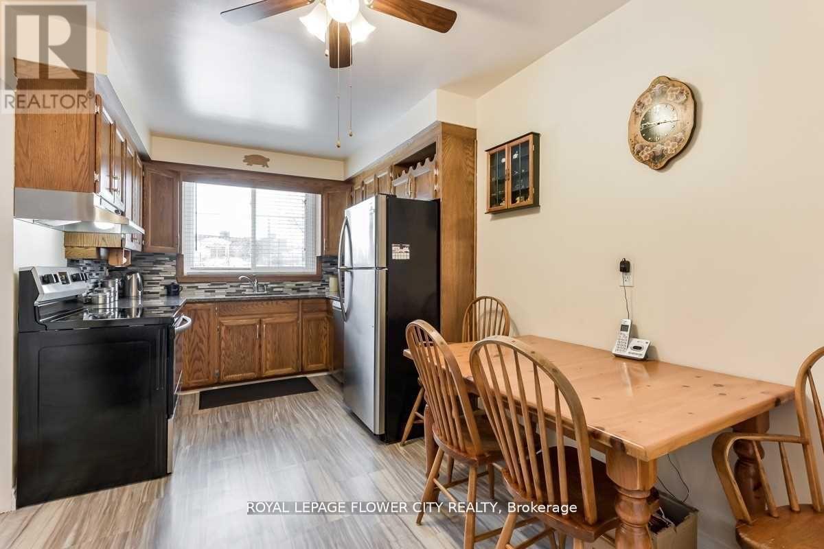 Photo 13 of 1085 Mary Street N, Oshawa ON