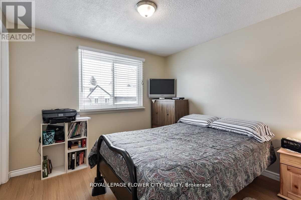 Photo 17 of 1085 Mary Street N, Oshawa ON