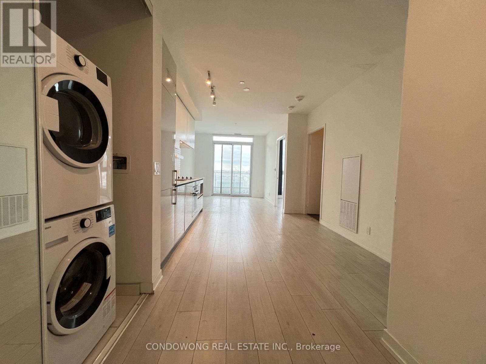 Photo 1 of 301 950 Portage Parkway, Vaughan ON