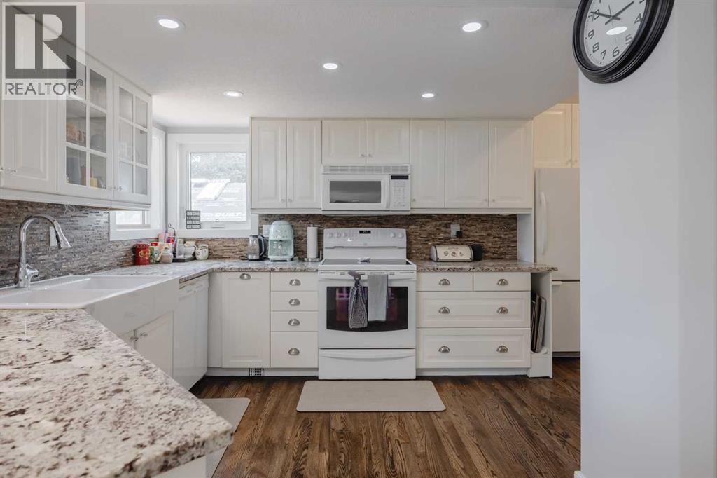 Single Family House for Sale in  McKinley Place SE McKenzie Lake Calgary 