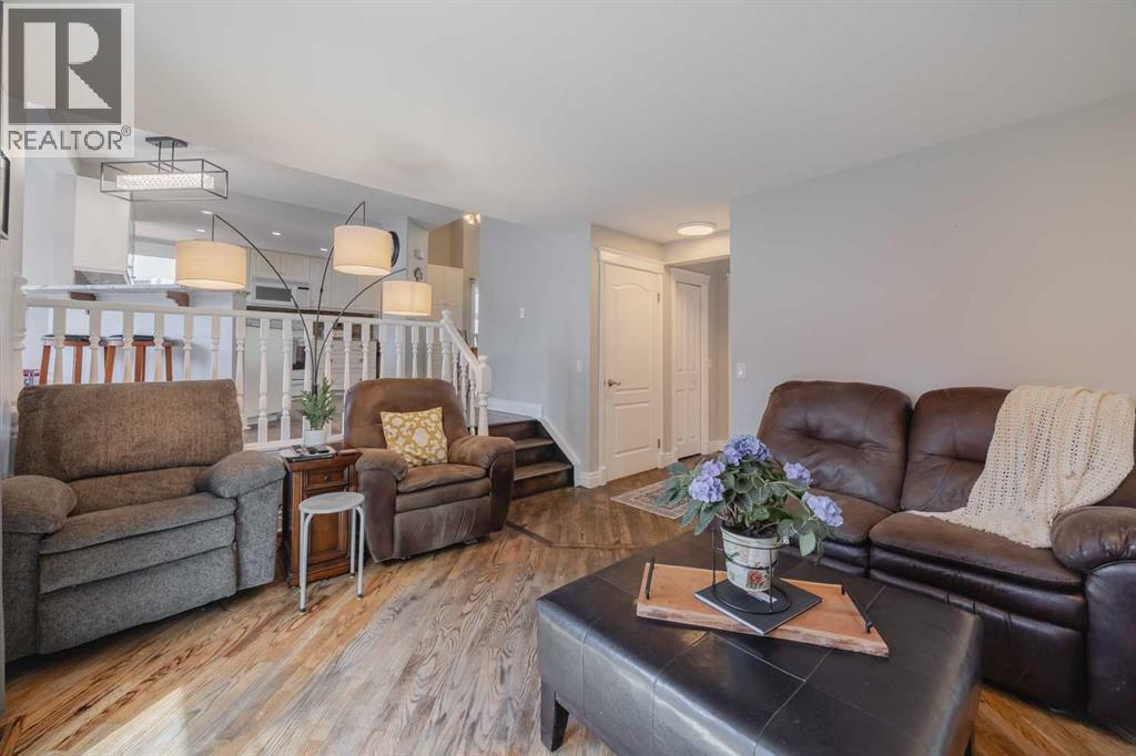 Single Family House for Sale in  McKinley Place SE McKenzie Lake Calgary 