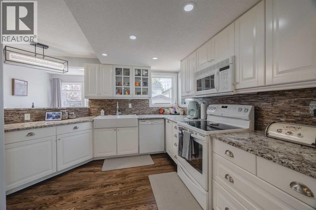 Single Family House for Sale in  McKinley Place SE McKenzie Lake Calgary 