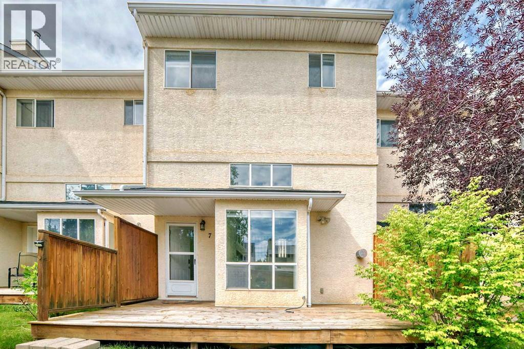 Photo 1 of 7 Millrose Place Sw, Calgary AB