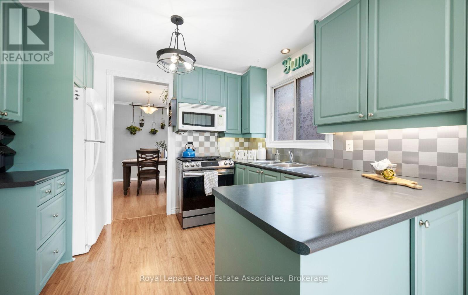 Photo 22 of 296 Chantenay Drive, Mississauga ON