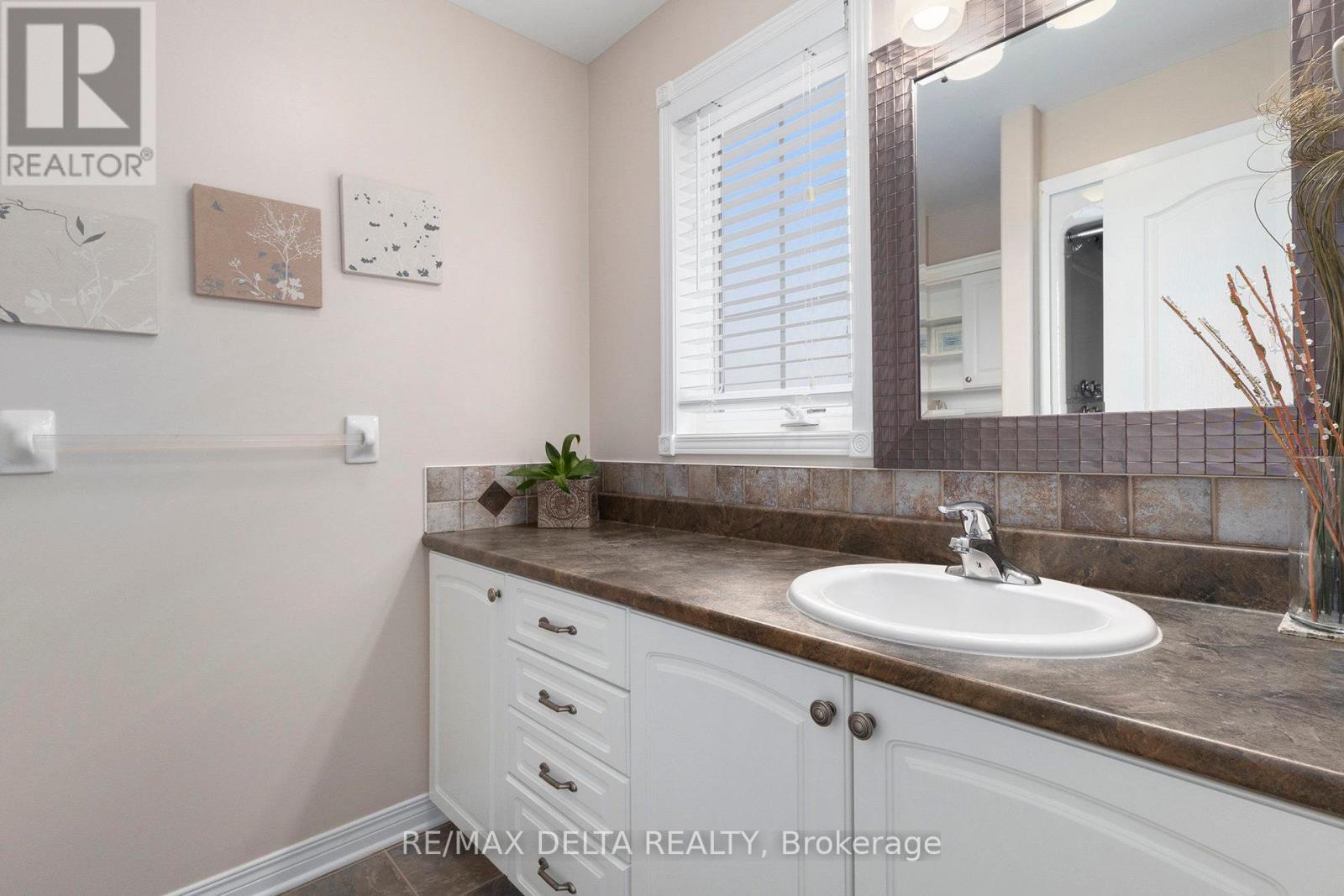 Photo 22 of 176 Louise Street, Clarencerockland ON