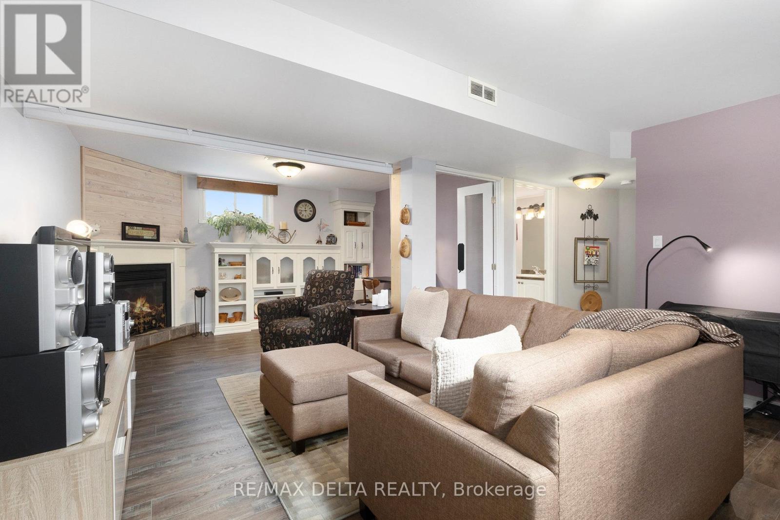 Photo 26 of 176 Louise Street, Clarencerockland ON